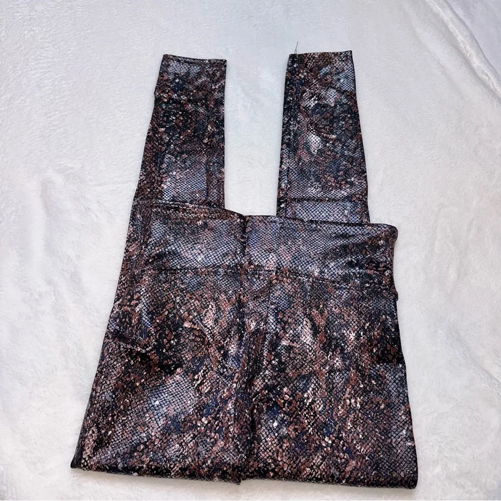 NWT! Spanx Faux Leather Snake Shine Leggings! - Picture 7 of 7